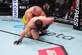 UFC Abu Dhabi video: Valter Walker picks up 5th 1st-round leg lock submission in a row, calls out…