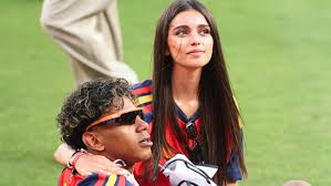 Yamal’s girlfriend breaks down over abuse | Lamine Yamal, 19, Celebrates Spain’s World Cup Wi…