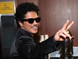 Bruno Mars Passes One Of The Top Hitmakers Of All Time With A New No. 1 | Bruno Mars Scores Anoth…