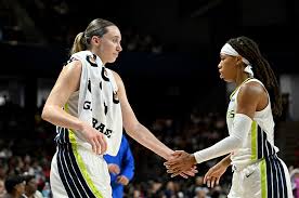 Caitlin Clark, Fever Host Shorthanded Wings in Mid-Table WNBA Clash | The case for Paige Bueckers…