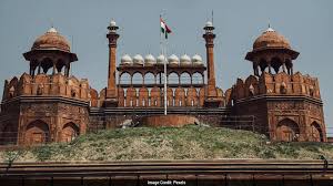 India Ushers In 80th Independence Day, PM Modi To Address Nation From Red Fort | India at 80: Van…