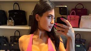 Inside Kylie Jenner’s glamorous pink birthday party | Hailey Bieber licks friend’s backside in …