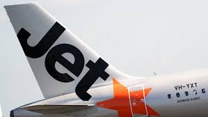 Jetstar to scrap free 7kg carry-on for new overhead luggage fees | Jetstar risks backlash over ne…