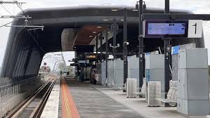 Man dies after confrontation with police at Melbourne train station | Man dies in police custody …