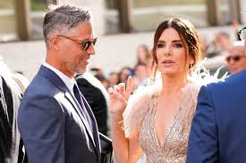 Sandra Bullock breaks silence on partner Bryan Randall’s death three years later | Sandra Bullo…