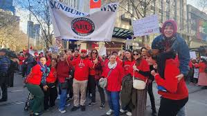 Victorian teachers vote in favour of new pay deal after long dispute | ‘Congratulations, well d…
