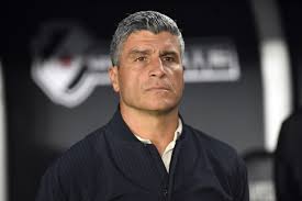 Vasco escala time misto contra o Flamengo; veja o time | Ofensas na Justiça, Maracanã e até em…